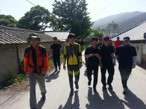 25bba8eed2b648b3e9fbd46ddc560439_1474963