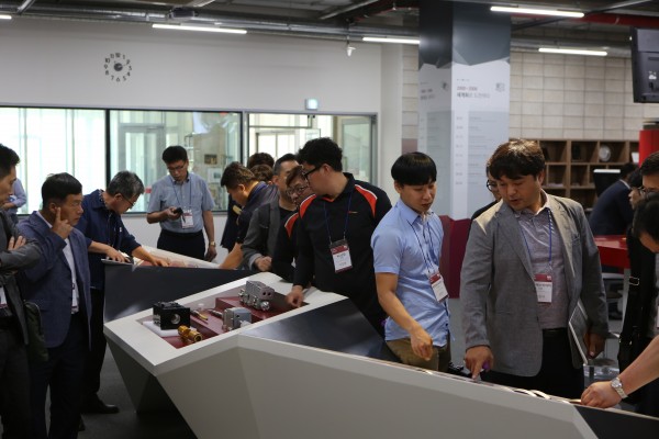 ff4006ee40bd63bc3613eaf867634387_1569461